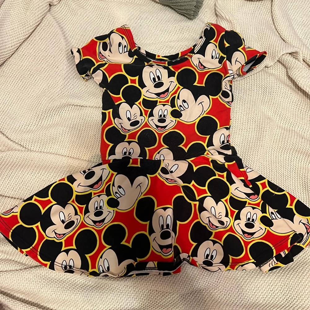 wild Rich Kids mickey faces skirted leotard size 3/4
